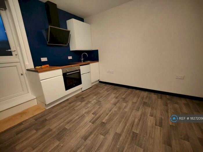 Studio To Rent In Charminster Road, Bournemouth, BH8