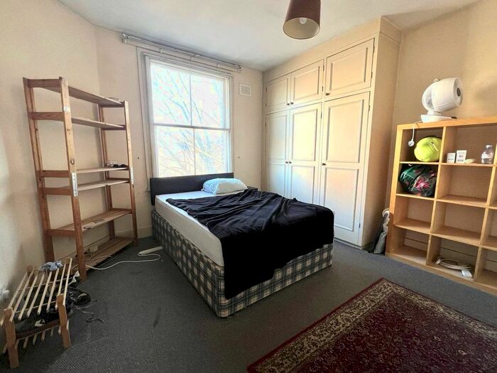 3 Bedroom Flat To Rent In Blackheath Road, London, SE10