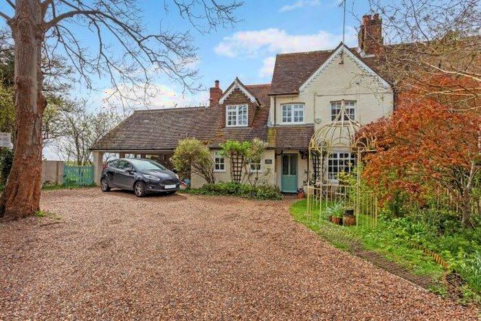 4 Bedroom Property To Rent In Old Lane The Gardens, Cobham, KT11