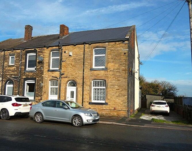 2 Bedroom End Of Terrace House To Rent In Wakefield Road, Drighlington, BD11