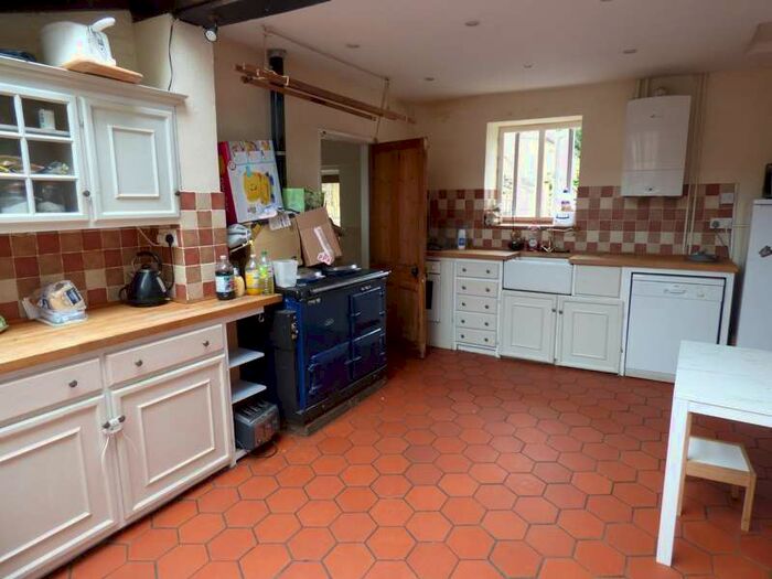 5 Bedroom SemiDetached House For Sale In Snuff Mill House, Parrett