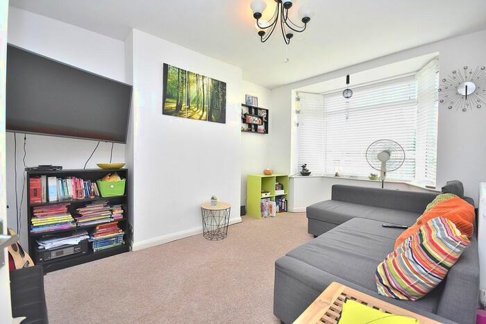 2 Bedroom Bungalow To Rent In Knightscliffe Way, Northampton, NN5