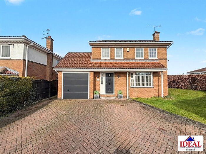 4 Bedroom Property For Sale In Willowbrook, Skellow, Doncaster, DN6