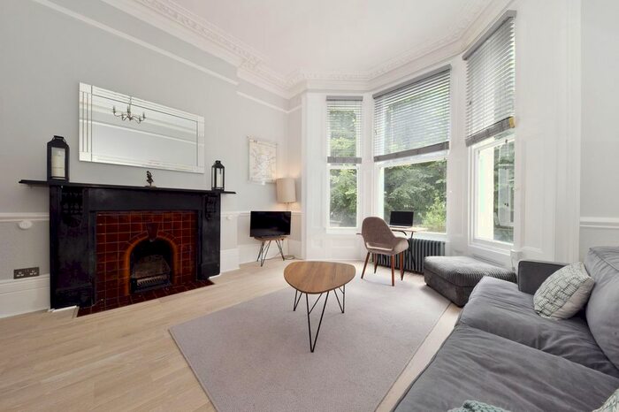 1 Bedroom Flat To Rent In Cambridge Gardens, London, W10