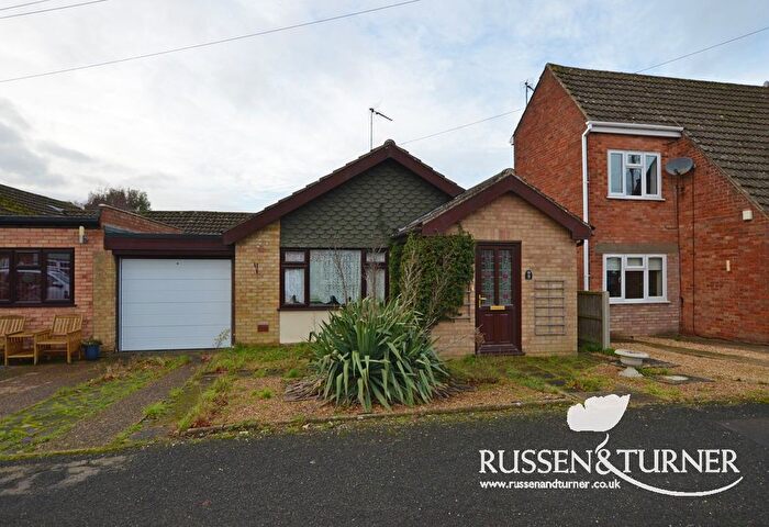 3 Bedroom Semi Detached Bungalow For Sale In Houghton Avenue, King's Lynn, PE30