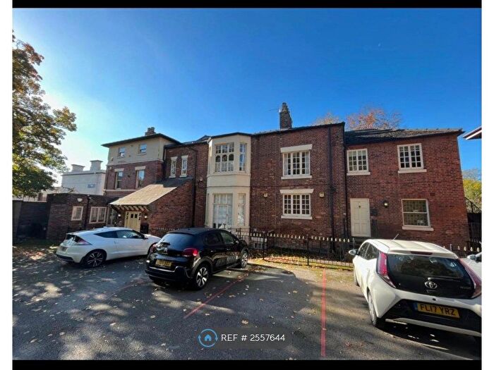 2 Bedroom Flat To Rent In Grove House, Newcastle-Under-Lyme, ST5