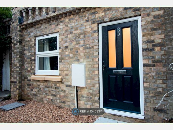 5 Bedroom Semi-Detached House To Rent In Portswood Park, Southampton, SO17