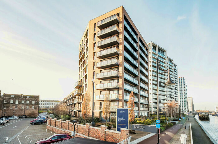 2 Bedroom Apartment To Rent In Imperial Building, Duke Of Wellington Avenue, London, SE18