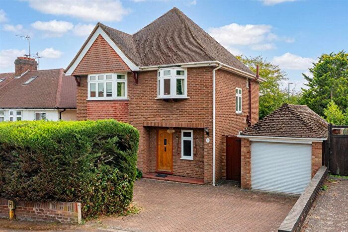 3 Bedroom Detached House For Sale In Greenways, Hertford, SG14