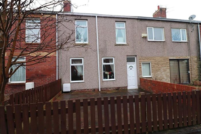 2 Bedroom Apartment For Sale In Rosalind Street, Ashington, NE63