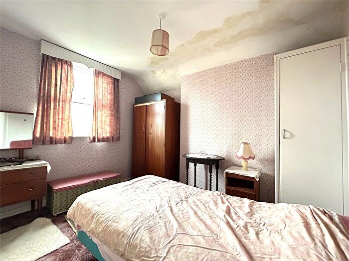 3 Bedroom Terraced House For Sale In Furnham Road, Chard, Somerset, TA20