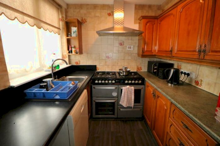 4 Bedroom Terraced House To Rent In St. Andrews Road, Edmonton, N9