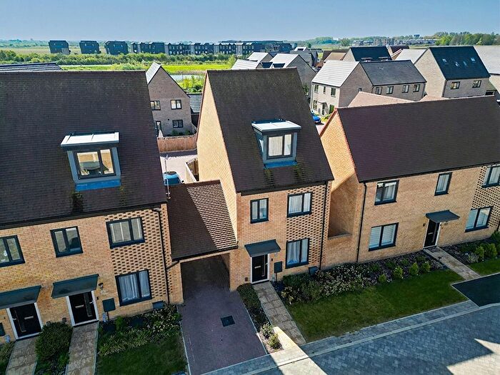 3 Bedroom Detached House For Sale In Highland Road, Northstowe, CB24