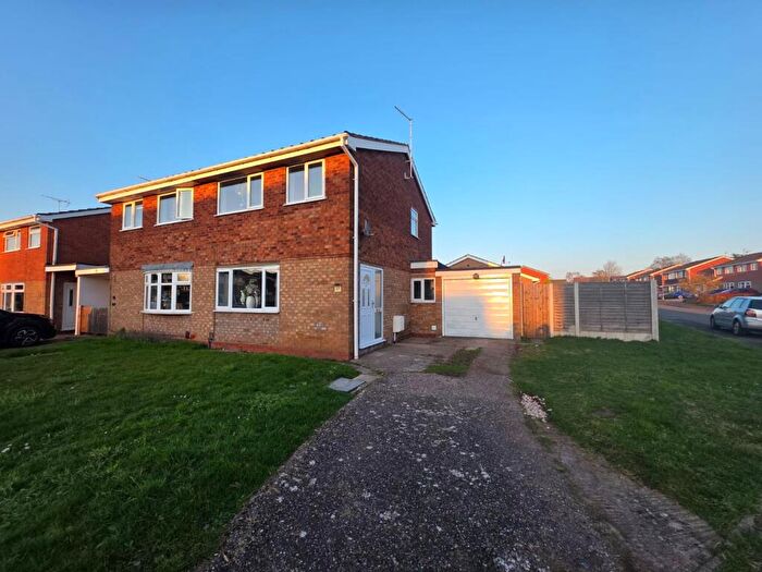 3 Bedroom Semi-Detached House To Rent In The Bramblings, Stafford, ST17