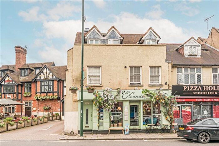1 Bedroom Flat To Rent In High Street, Hampton Wick, KT1