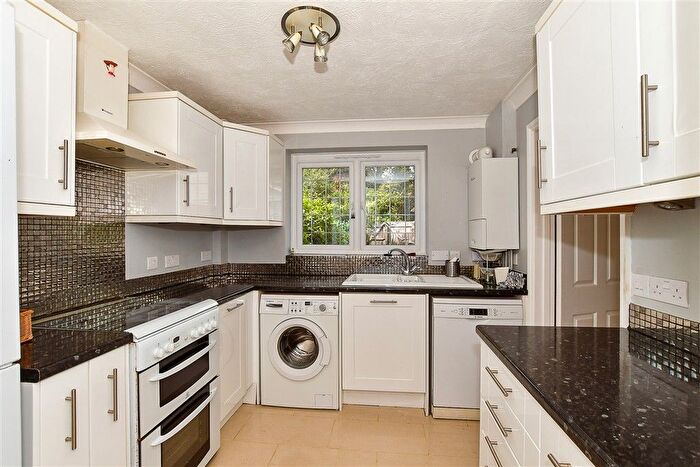 4 Bedroom Semi-Detached House For Sale In Frythe Way, Cranbrook, Kent, TN17