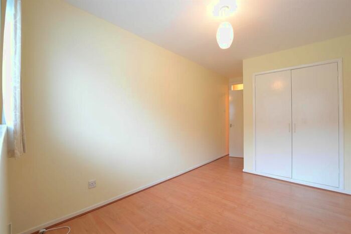 1 Bedroom Flat To Rent In Wiltshire Drive, Halesowen, B63
