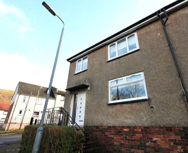 3 Bedroom End Of Terrace House To Rent In Bencloich Crescent, Glasgow, G66