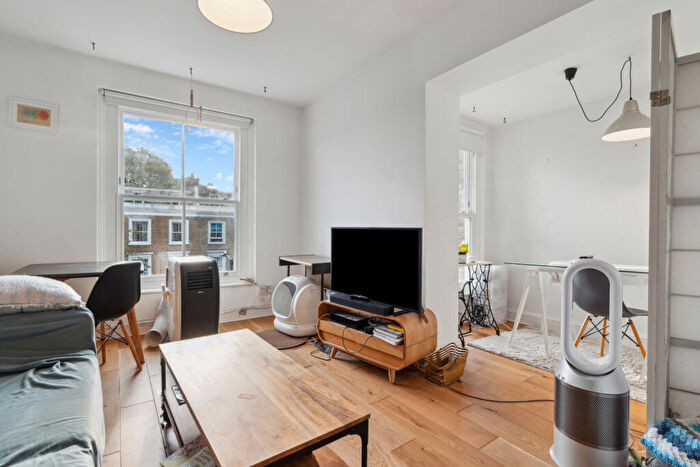 2 Bedroom Flat To Rent In Mildmay Park, De Beauvoir Town, N1