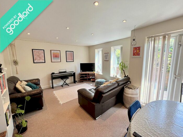 2 Bedroom Flat To Rent In St. Werburghs Road, Manchester, M21