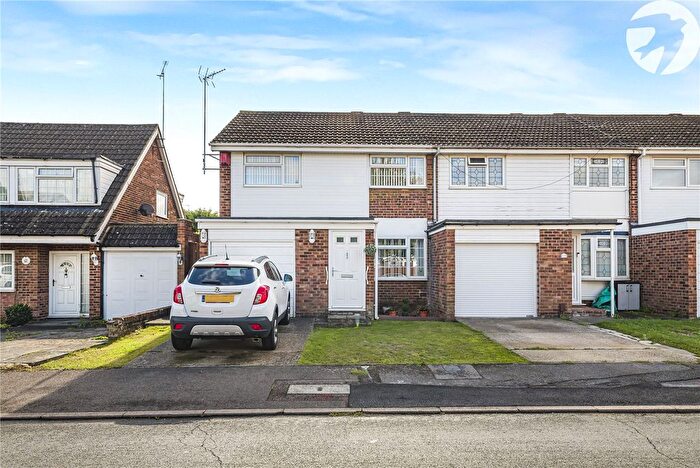 3 Bedroom End Of Terrace House For Sale In Waylands, Swanley, Kent, BR8