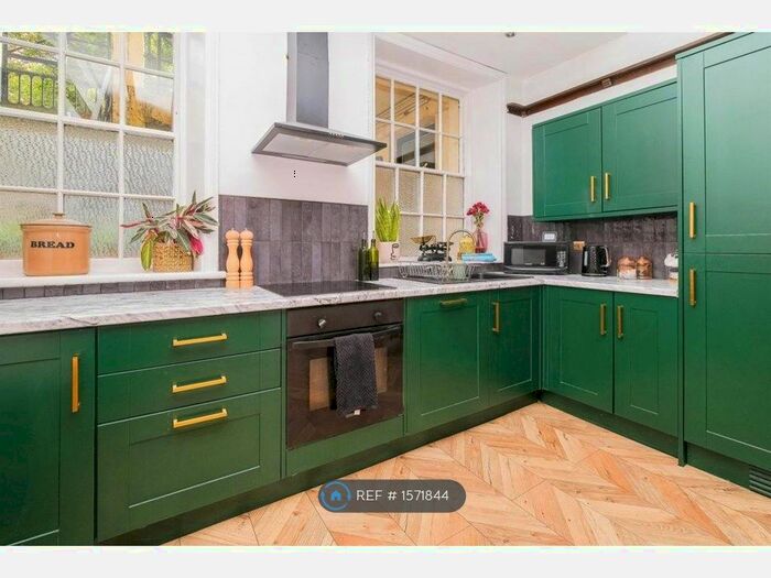 2 Bedroom Flat To Rent In Croxteth Road, Liverpool, L8