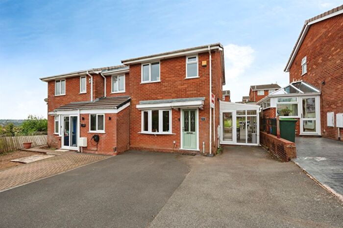2 Bedroom Detached House For Sale In St. Brades Close, Tividale, Oldbury, B69