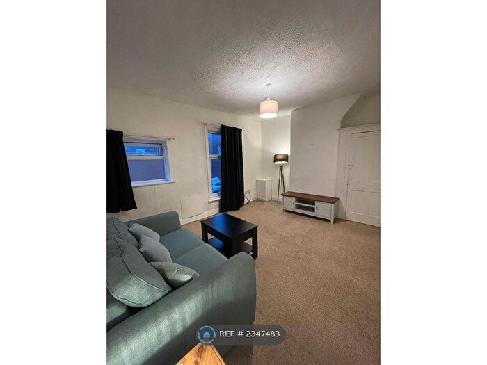 1 Bedroom Flat To Rent In Debdale Park, Gorton, Manchester, M18