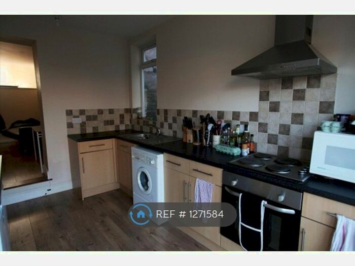 3 Bedroom Flat To Rent In Belmont Road, Southampton SO17