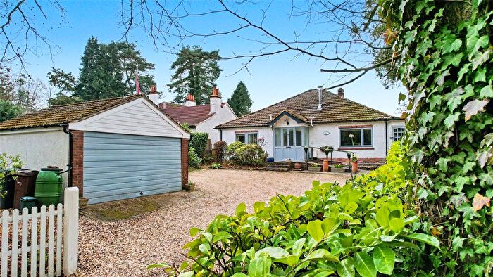 3 Bedroom Bungalow For Sale In Tilford Road, Hindhead, Surrey, GU26