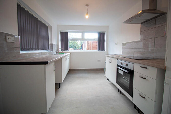 1 Bedroom Flat To Rent In Vale Road, Colwick, Nottingham, NG4