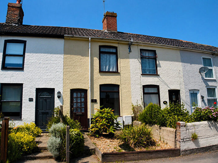 2 Bedroom Terraced House For Sale In Kemps Lane, Beccles, NR34