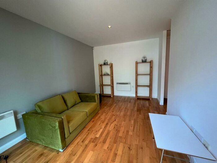 1 Bedroom Apartment To Rent In Moho, Castlefield, M15
