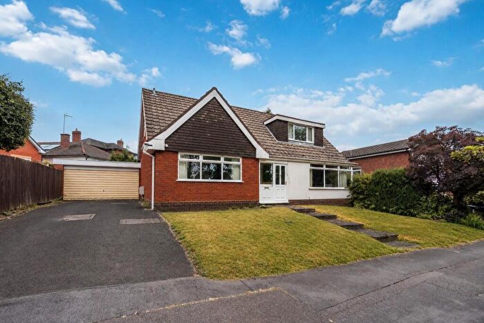 4 Bedroom Detached House For Sale In Broadway Avenue, Halesowen, B63