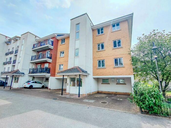 2 Bedroom Flat To Rent In Chantry Close, Abbey Wood, London, SE2