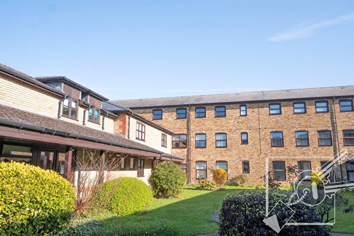 1 Bedroom Property For Sale In Trafalgar Road, Gravesend, DA11