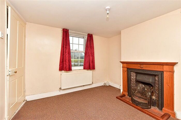 4 Bedroom Detached House For Sale In London Road, Faversham, Kent, ME13