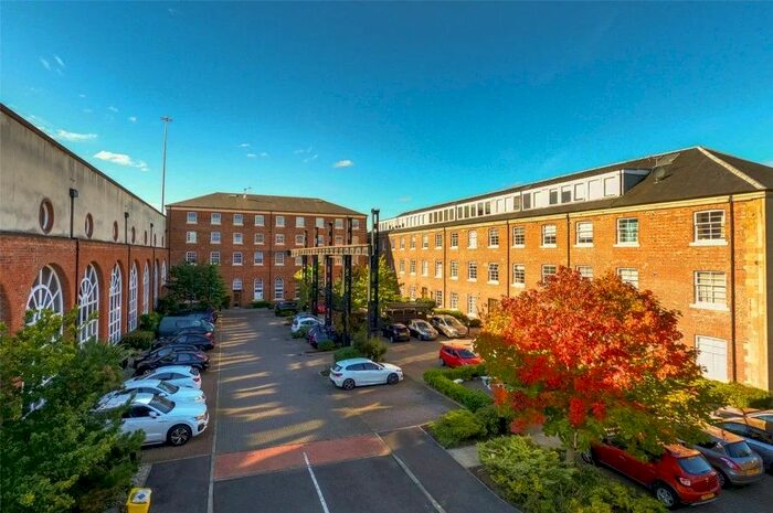 2 Bedroom Flat To Rent In Cook Street, Tradestone, Glasgow, G5