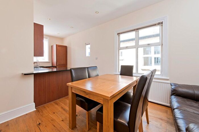 3 Bedroom Flat To Rent In Colwith Road, Hammersmith, London, W6