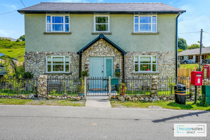 3 Bedroom Detached House For Sale In Trefil Tredegar, Tredegar, NP22