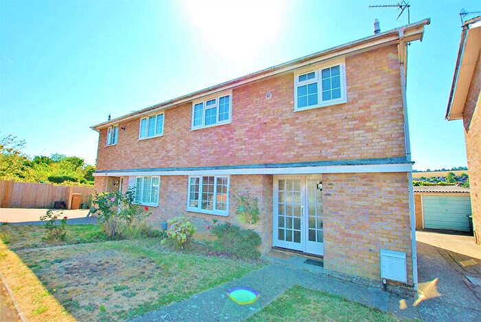 4 Bedroom Semi-Detached House To Rent In Lynwood, Guildford, Surrey, GU2