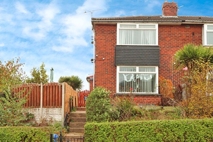 2 Bedroom Semi-detached House For Sale In Newlands Avenue, Sheffield, South Yorkshire, S12
