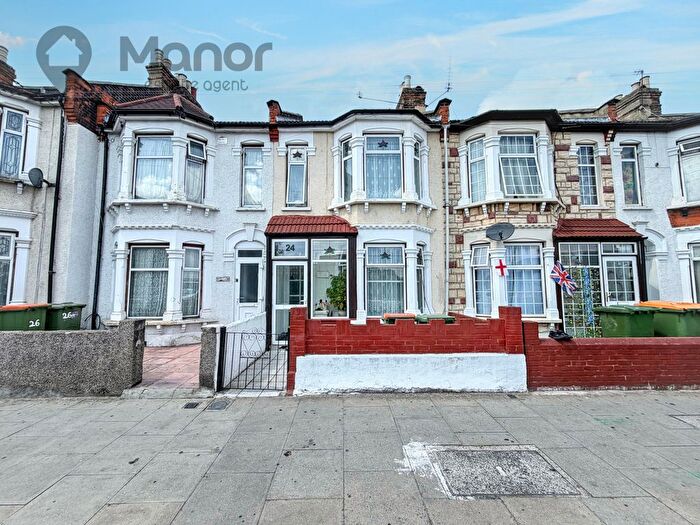 3 Bedroom Terraced House For Sale In Browning Road, Manor Park, E12