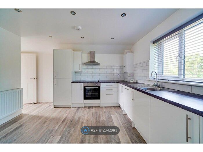 2 Bedroom Flat To Rent In Godwin Way, Cambridge, CB1