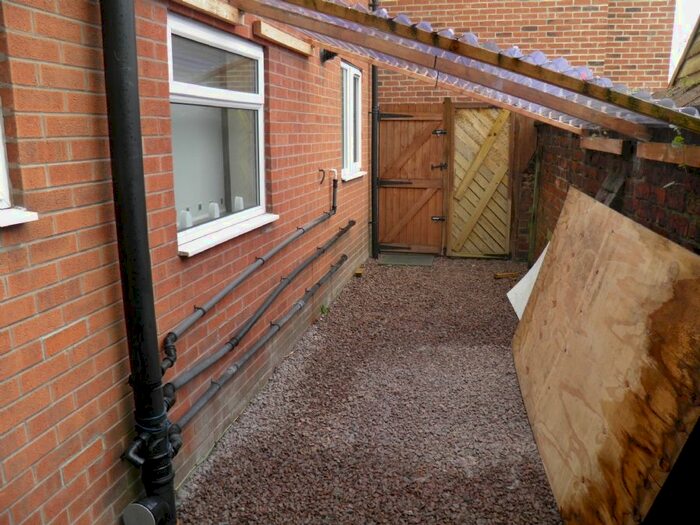 1 Bedroom Terraced House To Rent In Victoria Street, Ripley, Derbyshire, DE5