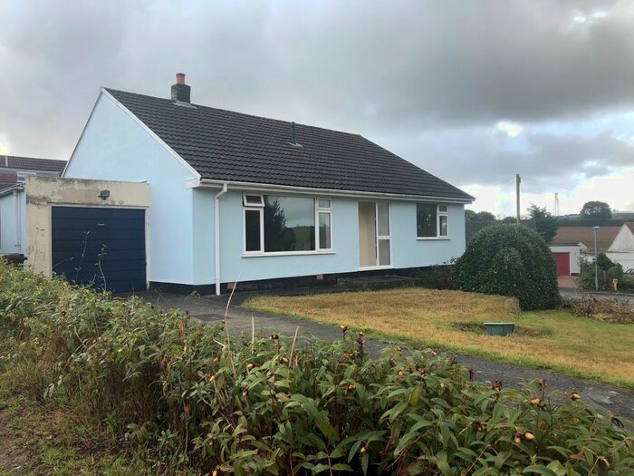 3 Bedroom Bungalow To Rent In Sunnybanks, Hatt, Saltash, PL12