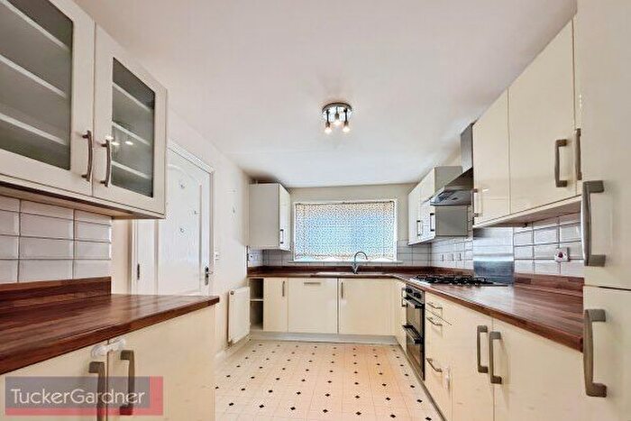 5 Bedroom Property To Rent In Cranesbill Close, Cambridge, CB4