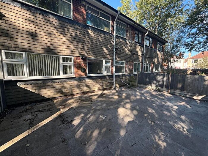 2 Bedroom Flat To Rent In Tay Road, Radford, Coventry, CV6