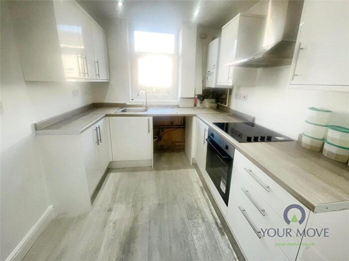 3 Bedroom Terraced House To Rent In London Terrace, Darwen, Lancashire, BB3