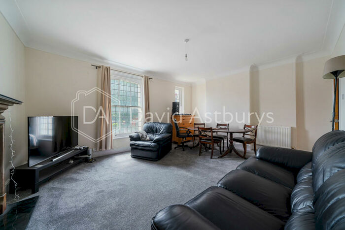 3 Bedroom Flat To Rent In Haringey Park, Crouch End, London, N8